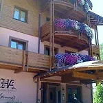 Hotel Arisch