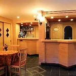 Hotel Arisch 4*