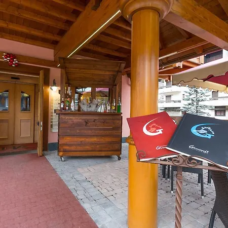 Hotel Arisch