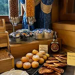 Hotel Arisch 4*