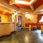 Hotel Arisch 4*