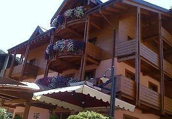 Hotel Arisch 4*