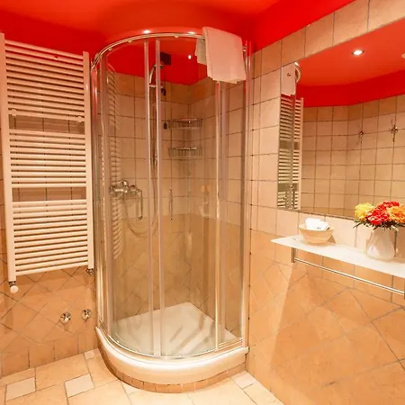 Arisch Hotell